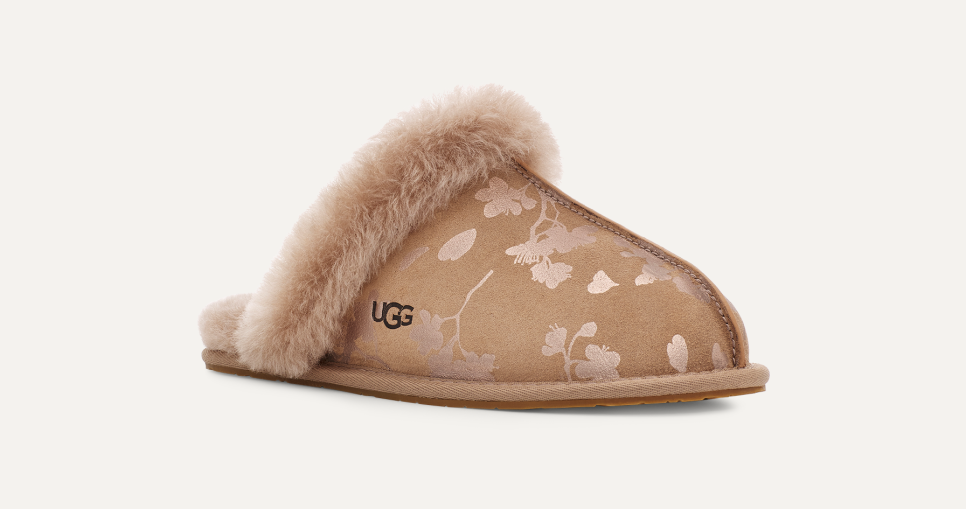 Ugg slippers women uk hot sale