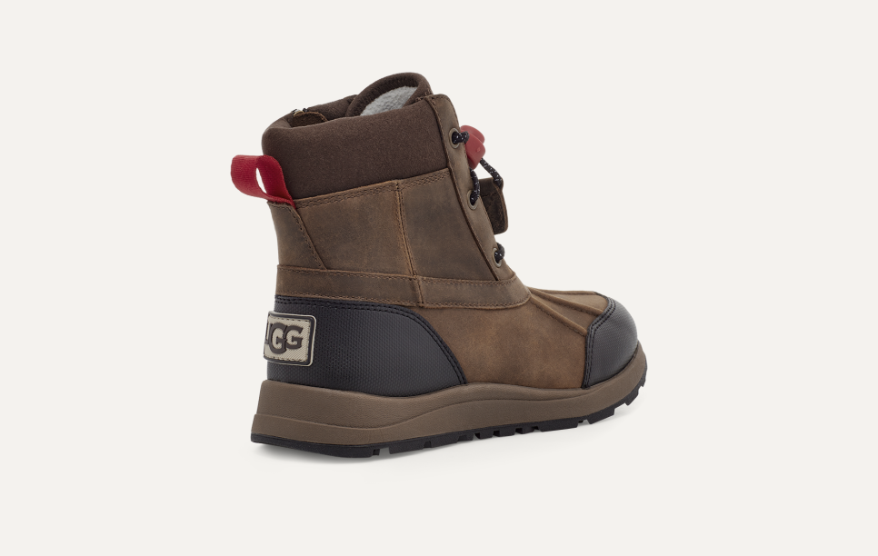 【メーカー再生品】 UGG® Turlock Leather Weather Boot for Kids | UGG® EU ブーツ
