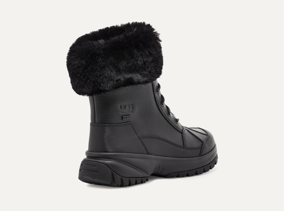 Yose Fluff Boot UGG