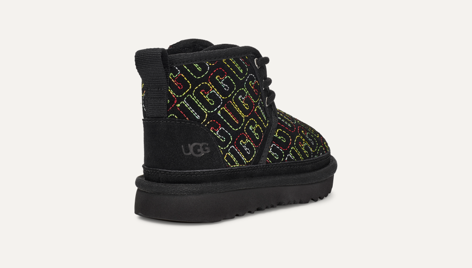 Ugg neumel stitch 2025