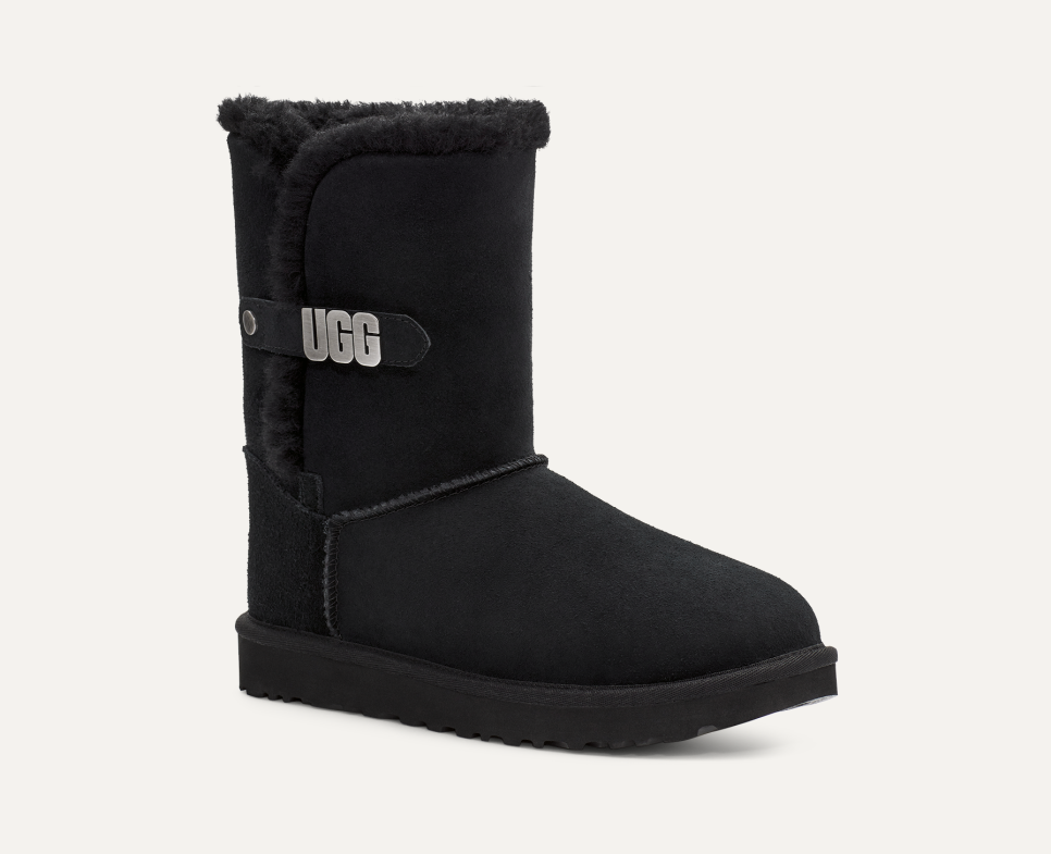 Ugg boots with metal label on heel online