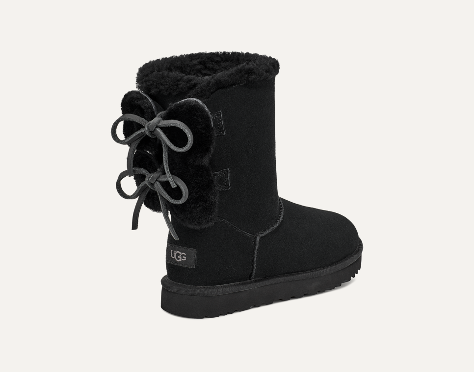 Ugg noir basse noeud discount