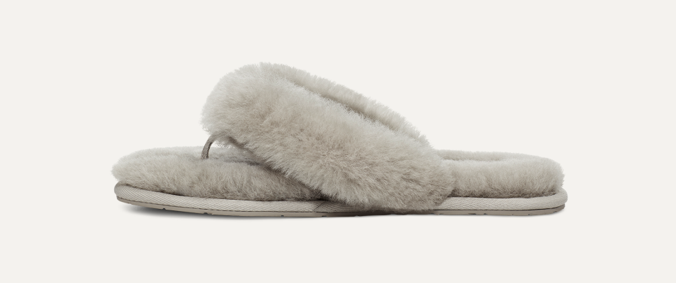 Ugg flip flop fell cheap