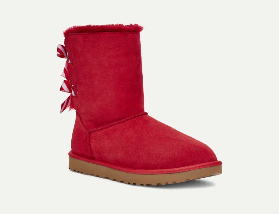 Red uggs with ribbon discount