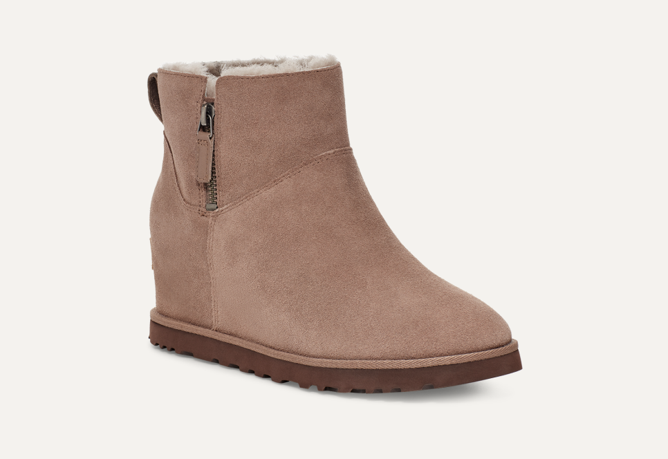 Classic Femme Zip Mini Boot UGG