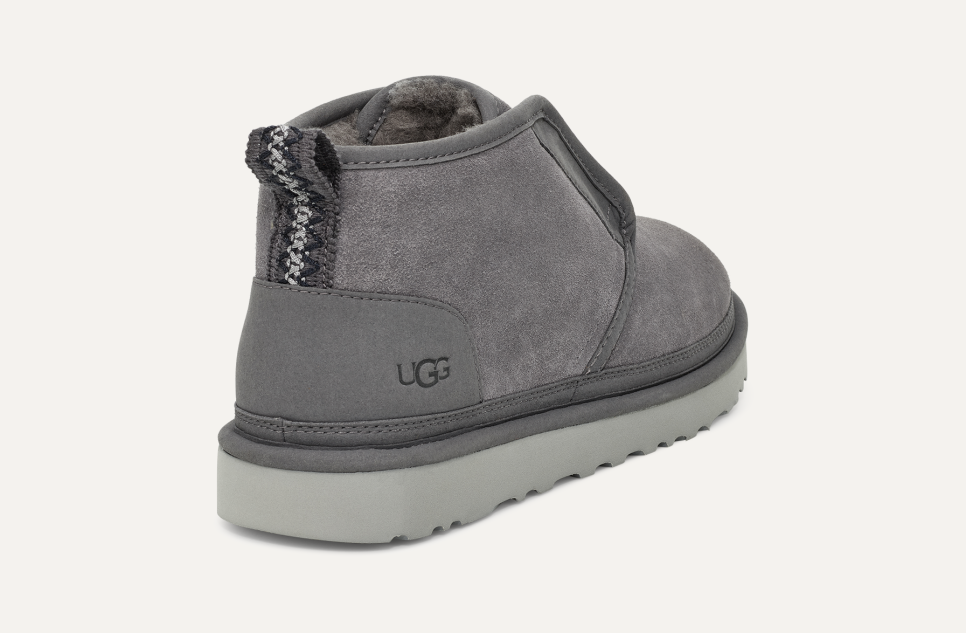 Men s Neumel Pull On UGG Official