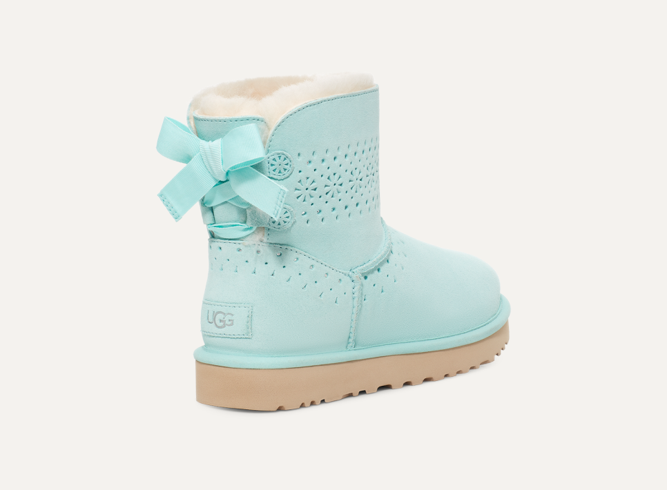 Ugg classic sunshine perf hot sale