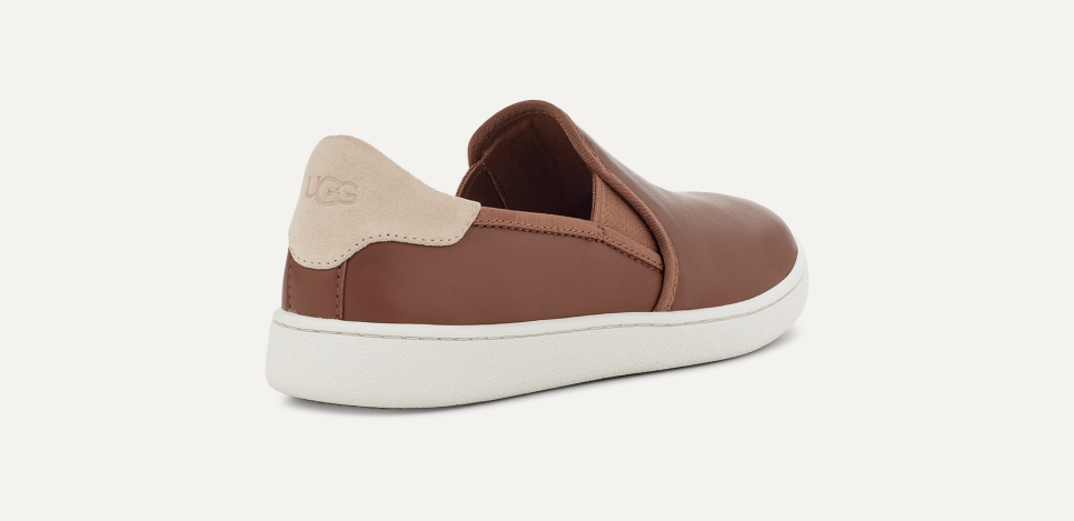 Cas UGG