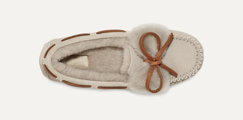 Ugg dakota bow shop