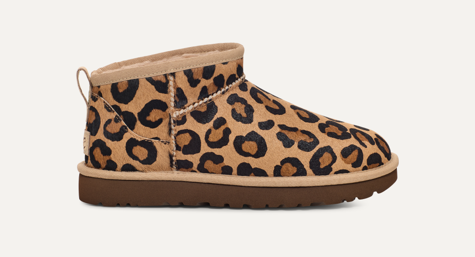 【2024年新作】 Classic UGG® | Boot Spotty Mini Ultra 靴