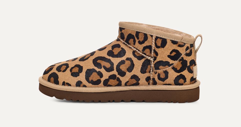 UGG アグー ベイリーボウ リボン 23cm