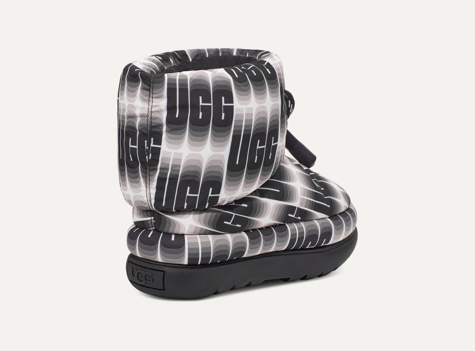 Classic Maxi Wavelength Short Boot UGG