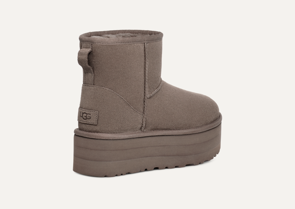 UGG Women Limited Edition Short Serape Sz 9 Twinface Boot