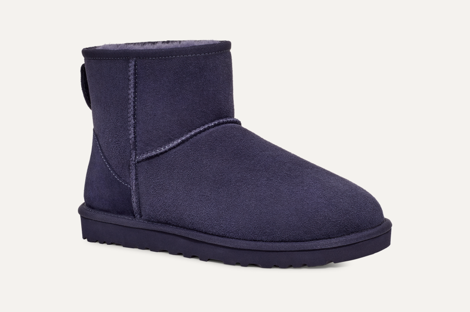Ugg classic short boot men on sale