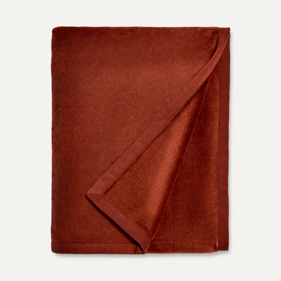 Ugg blanket red 2025