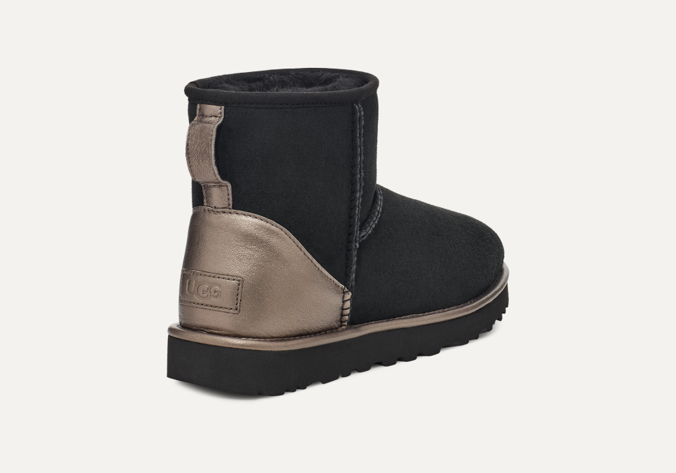 Shiny ugg boots 2025
