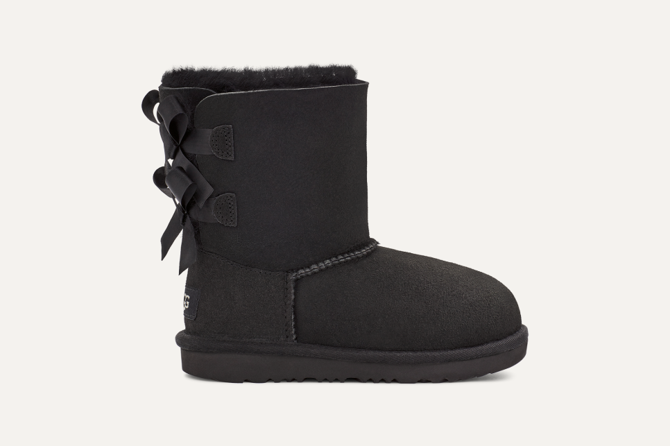 3 bow uggs shop