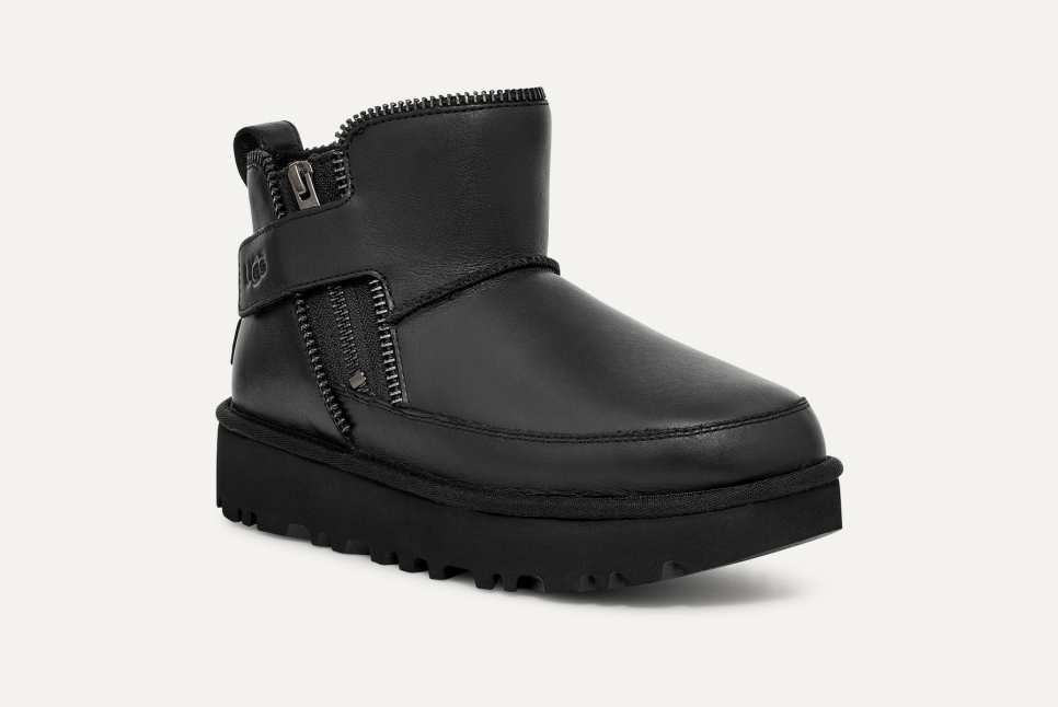 Classic short black leather ugg boots discount