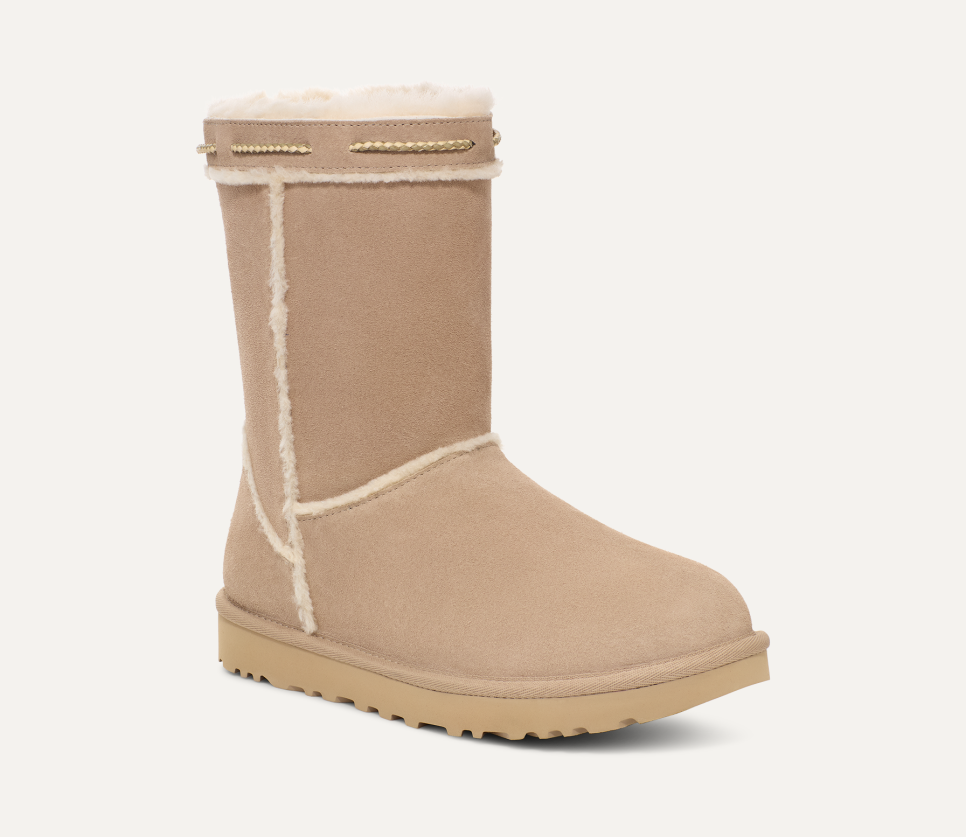Ugg classic short 40 on sale