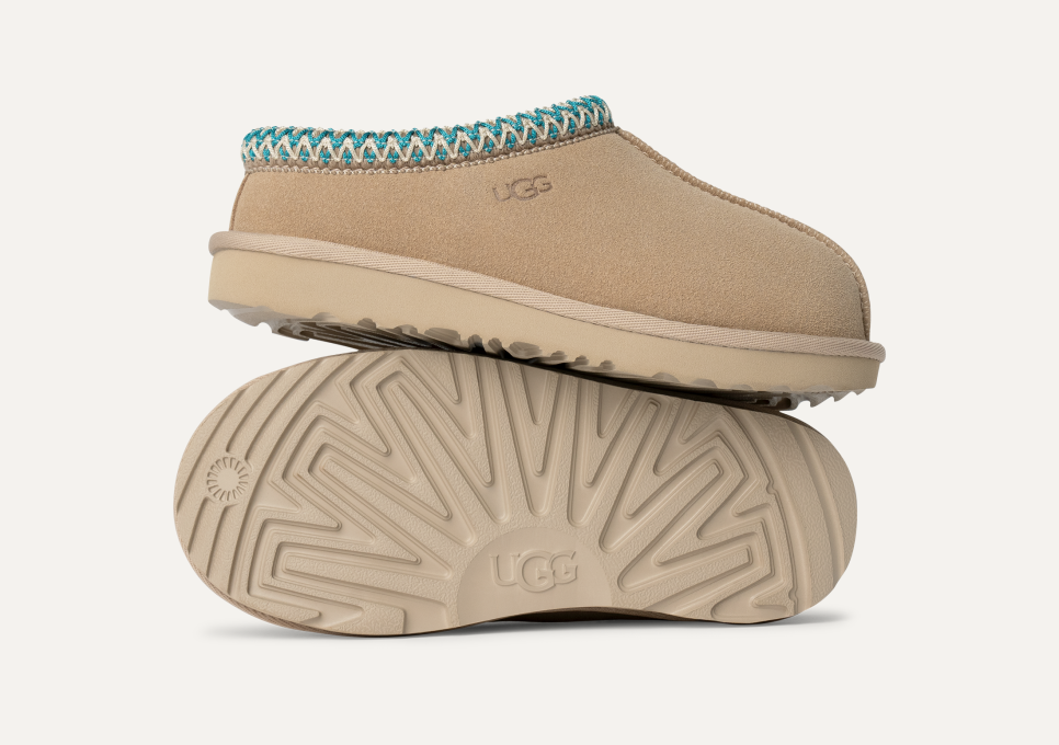 Uggs big kid size 6 discount