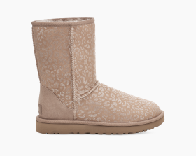 Classic Short Snow Leopard Boot UGG