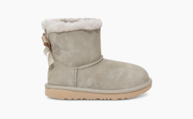 Ugg w bailey hot sale bow ii shimmer
