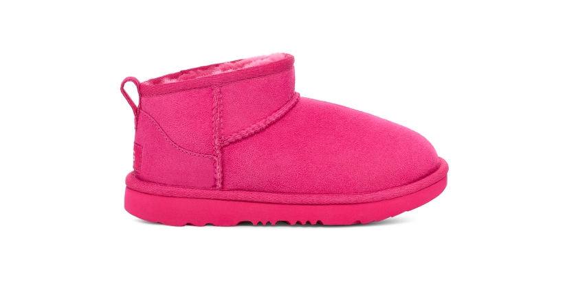 Boy sales pink uggs