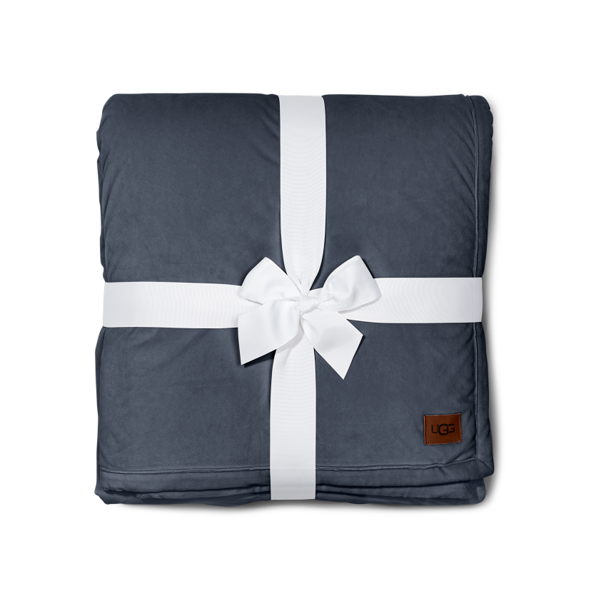 Bliss fuzzy throw ugg on sale