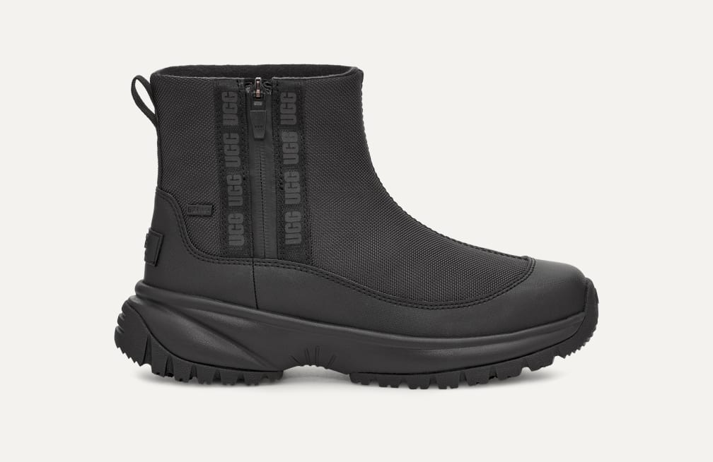 ヨセ ジップ 1112329｜防水ブーツ｜UGG®（アグ）公式オンライン アウトレットストア