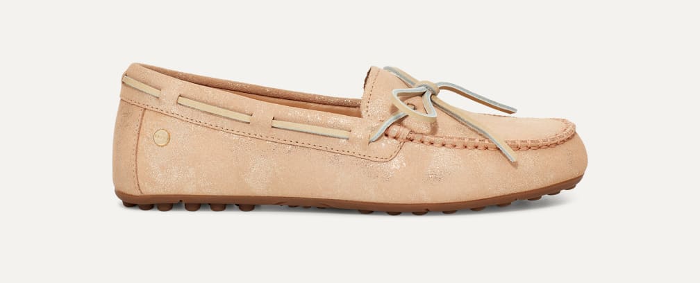 2025年新作アイテムが続々登場 アラナ シマー 1116103｜モカシン・ローファー｜UGG®（アグ TS 靴