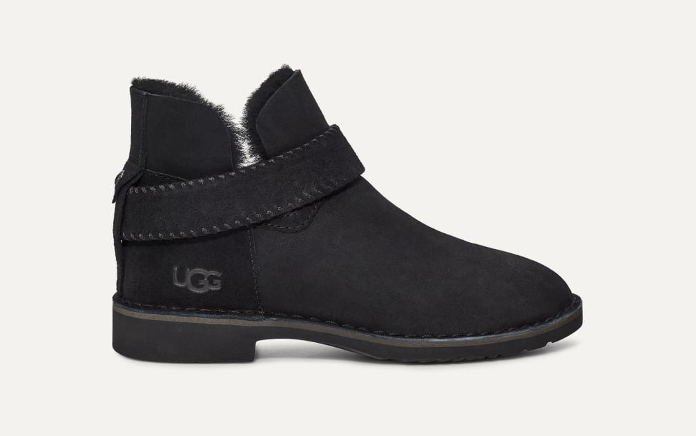 マッケイ 1012358｜ミニ丈ブーツ｜UGG®（アグ）公式オンライン アウトレットストア