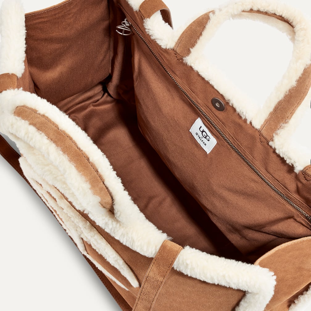 UGG® 公式【 UGG X TELFAR ラージ ショッパー|UGG X Telfar