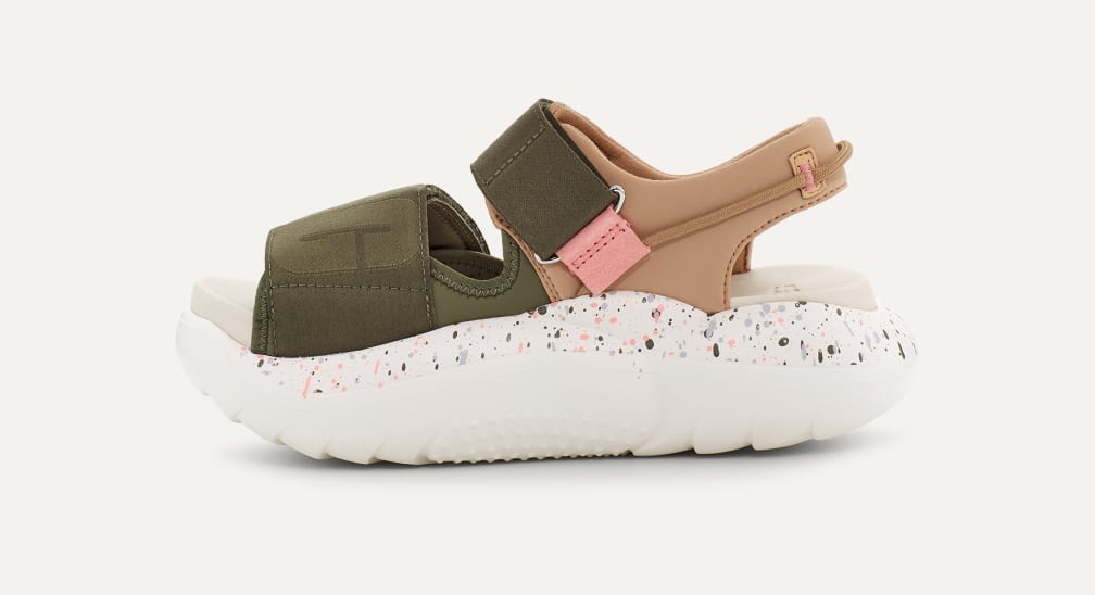 UGG® 公式【 LA クラウド ストラップ サンダル|LA Cloud Strap Sandal| 195719554323 | レディース】アグ  公式サイト