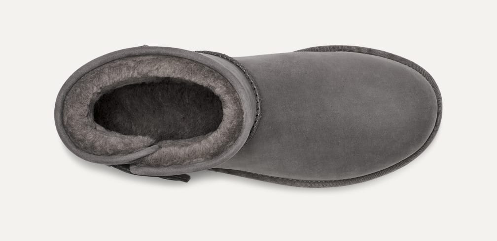 【美品】UGG アグ　クラシックブーツBeni（ベニ）　レザー　ブラック ベニ 1014860｜クラシックブーツ｜UGG®（アグ）公式オンライン