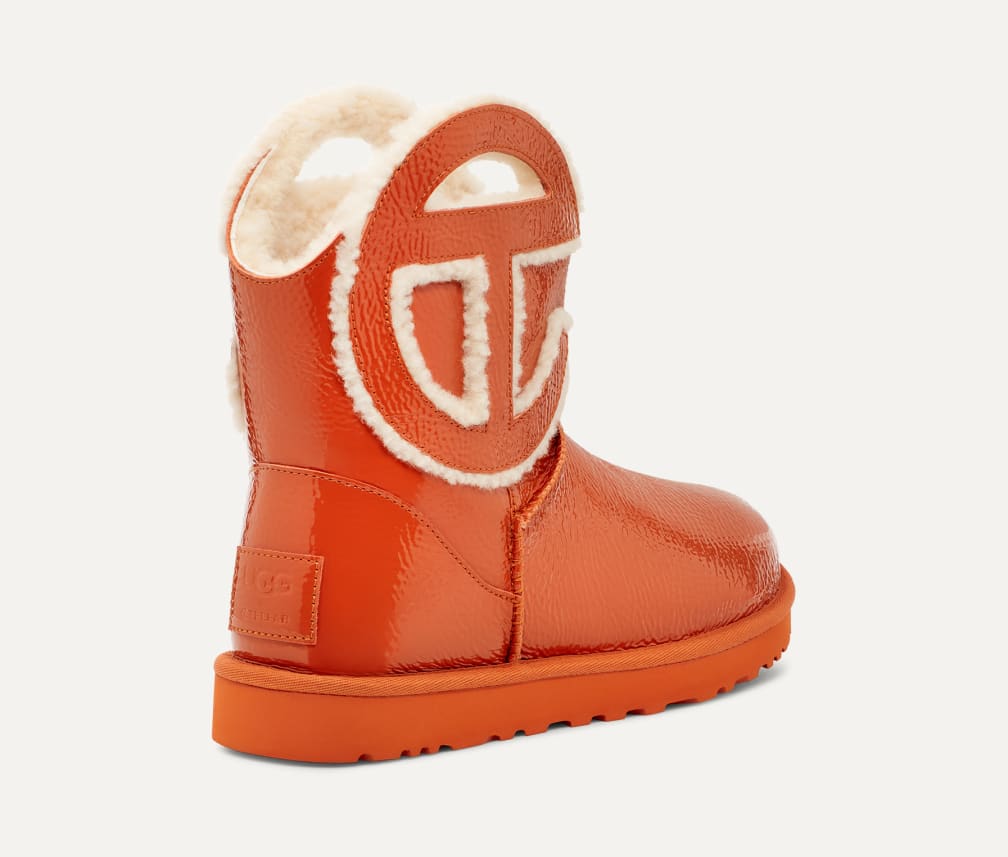 UGG® 公式【 UGG X Telfar ロゴ ミニ クリンクル|UGG X Telfar Logo Mini Crinkle|  197634119762 | 】アグ 公式サイト