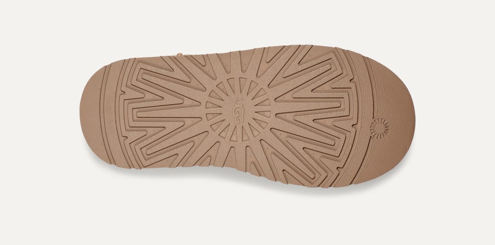UGG® 公式【 クラシック セーター レター トール|Classic Sweater Letter Tall| 196565776846 |  レディース】アグ 公式サイト