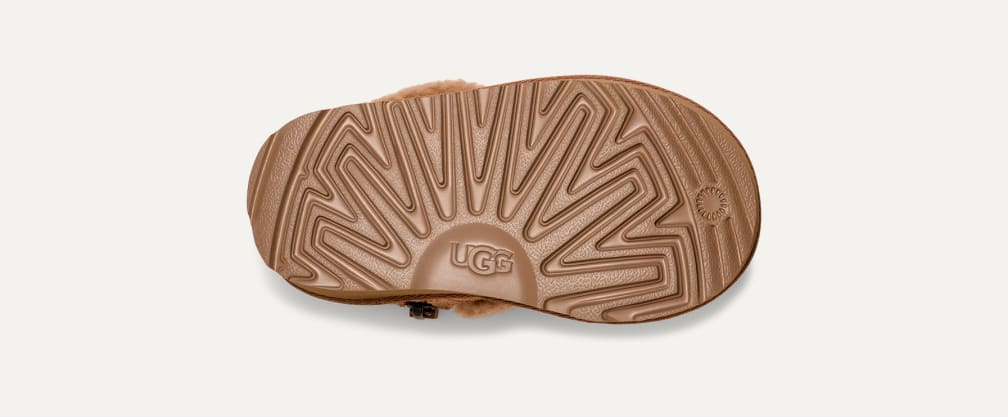 クラシックウルトラミニマキシカールリーブーツ UGG® 公式【 クラシック ウルトラ ミニ マキシ カーリー|Classic