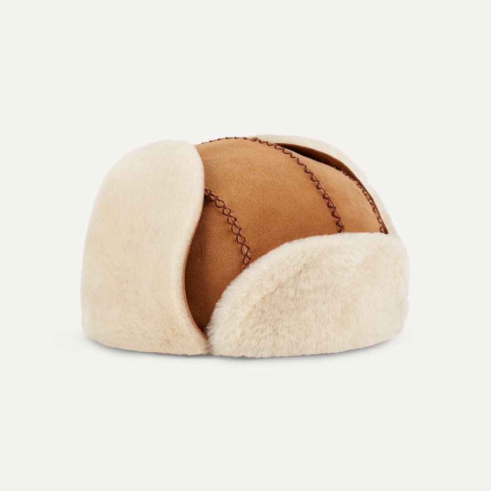 UGG® 公式【 シープスキン トラッパー ウィズ ステッチ|Sheepskin