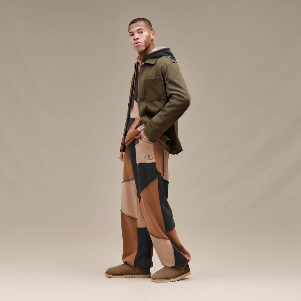 新品未使用タグ付き、完売品】UGG レイニー ピースワーク