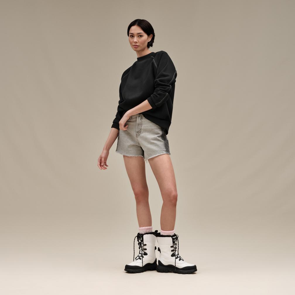 UGG® 公式【 クラシック クルーネック|Classic Crewneck| 197634391403