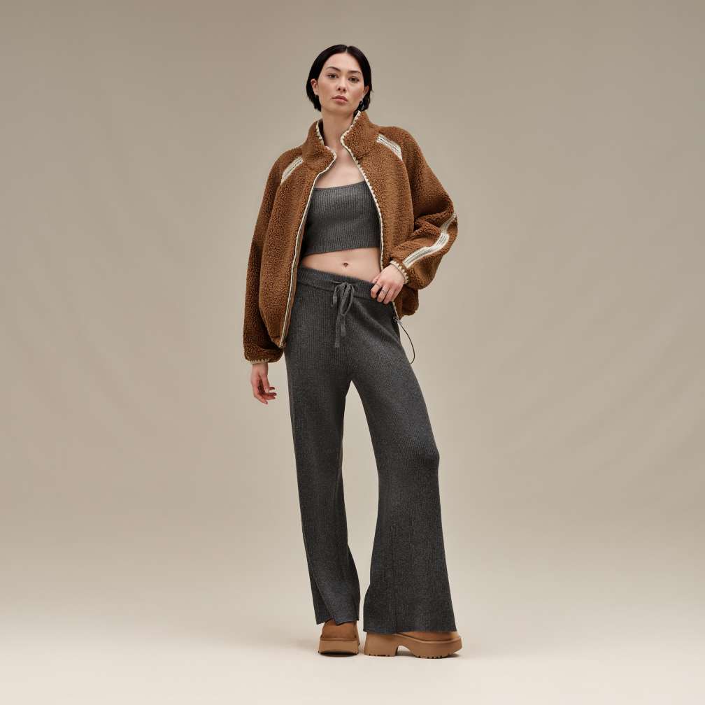 UGG® 公式【 ニキア クロシェ UGGフラッフ ジャケット|Nikia Crochet UGGfluff Jacket| 197634395326  | レディース】アグ 公式サイト