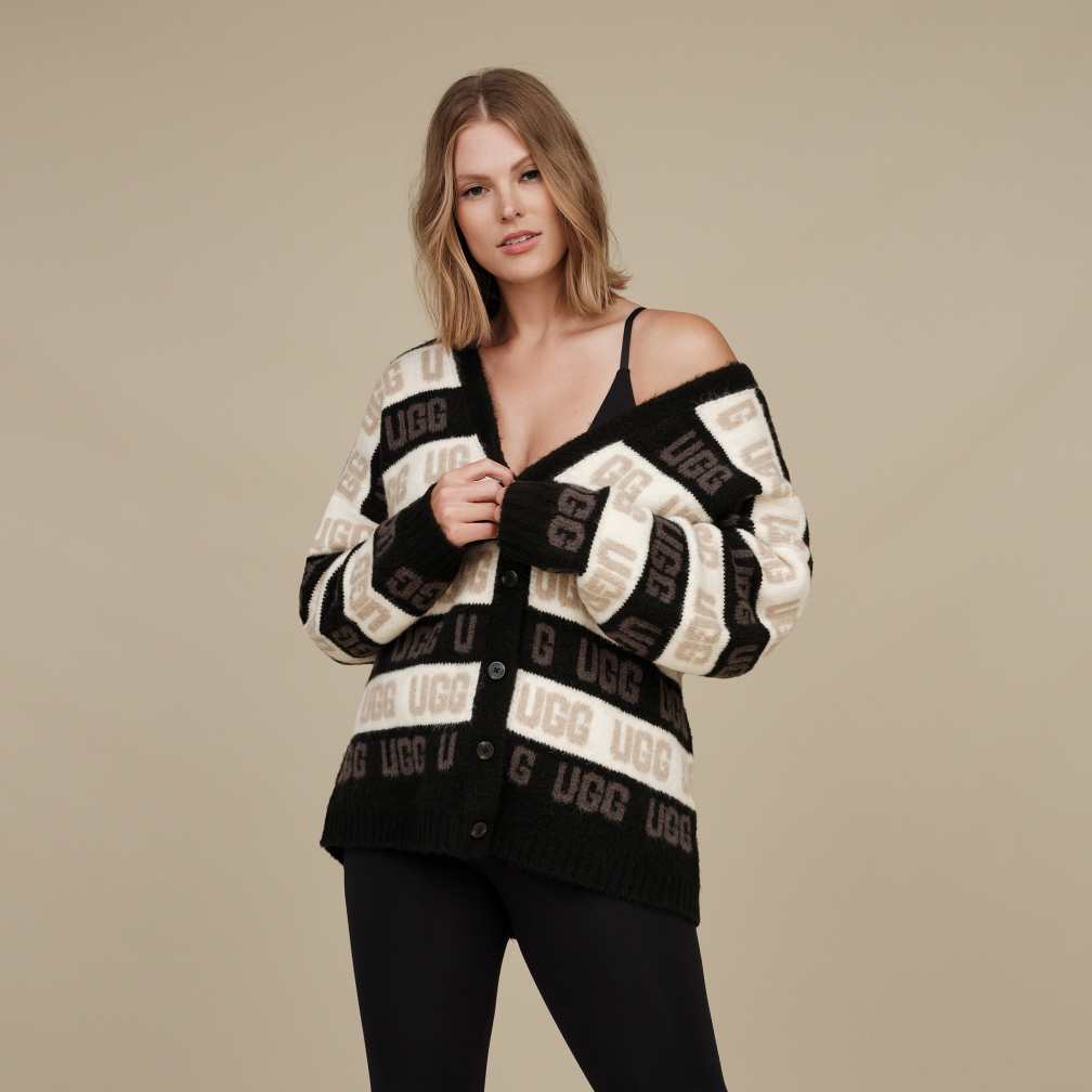 【人気投票 】ハイブランド人気ランキング！ UGG® 公式【 UGG グラフィック ロゴ カーディガン|UGG Graphic トップス