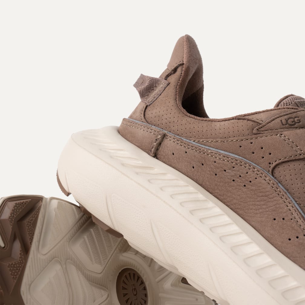 UGG® 公式【 CA805 V2 ヌバック|CA805 V2 Nubuck| 197634286563