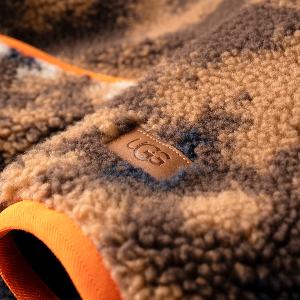 エリアス UGGフラッフ カーディガン プリント エリアス UGGフラッフ カーディガン プリント