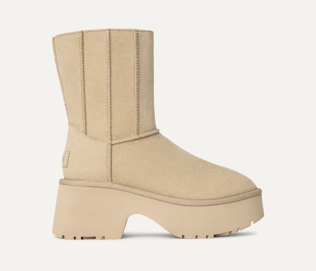UGG® 公式【 クラシック ツイン シーム ニュー ハイツ|Classic Twin Seam New Heights| 197634790541  | レディース】アグ 公式サイト