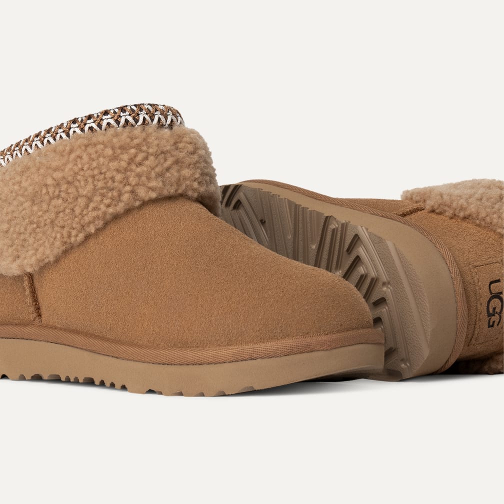 UGG® 公式【 クラシック ウルトラ ミニ マキシ カーリー|Classic Ultra Mini Maxi Curly| 197634301907  | 】アグ 公式サイト