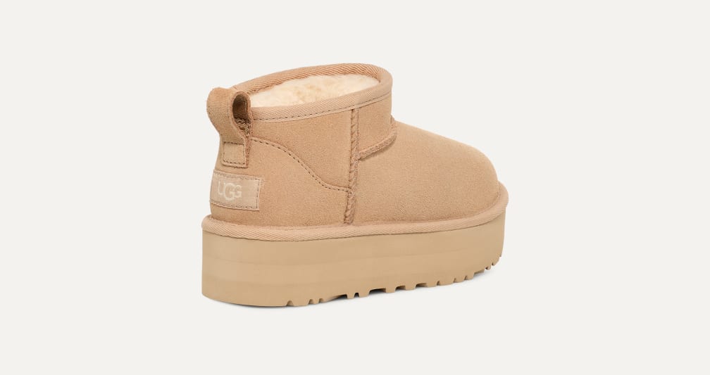UGG® 公式【 クラシック ウルトラ ミニ プラットフォーム