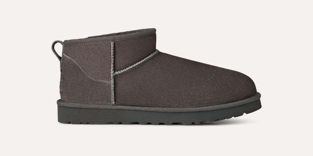 専用新品 アグ AGG CLASSIC MINI REGENERATE 21.0 環境再生型素材から生まれた「UGG」初のクラシックブーツ