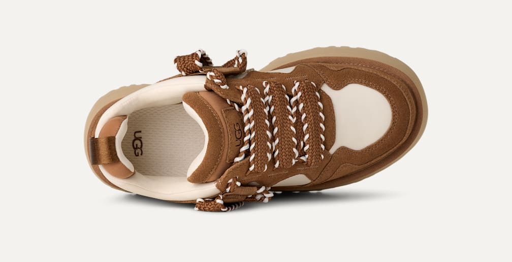 UGG レディース アストロメル すぐ届く！ アグ®」の新作スニーカー“アストロメル”、ボリュームソール×2WAY