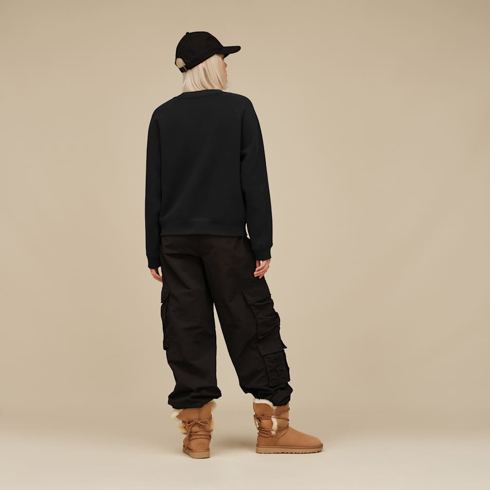 UGG® 公式【 UGG ロゴ クルーネック|UGG Logo Crewneck